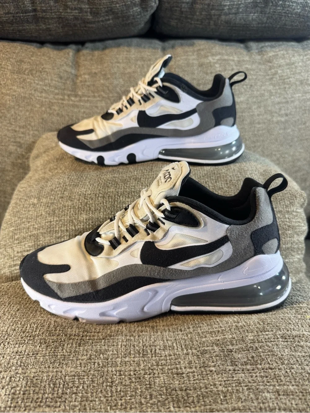 Nike Air Max 270 React Men’s Oreo Sneakers CT1264-101 Size 7
